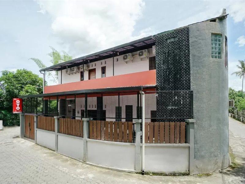 Reddoorz Syariah At Falisha Umy Ngabean Extérieur photo