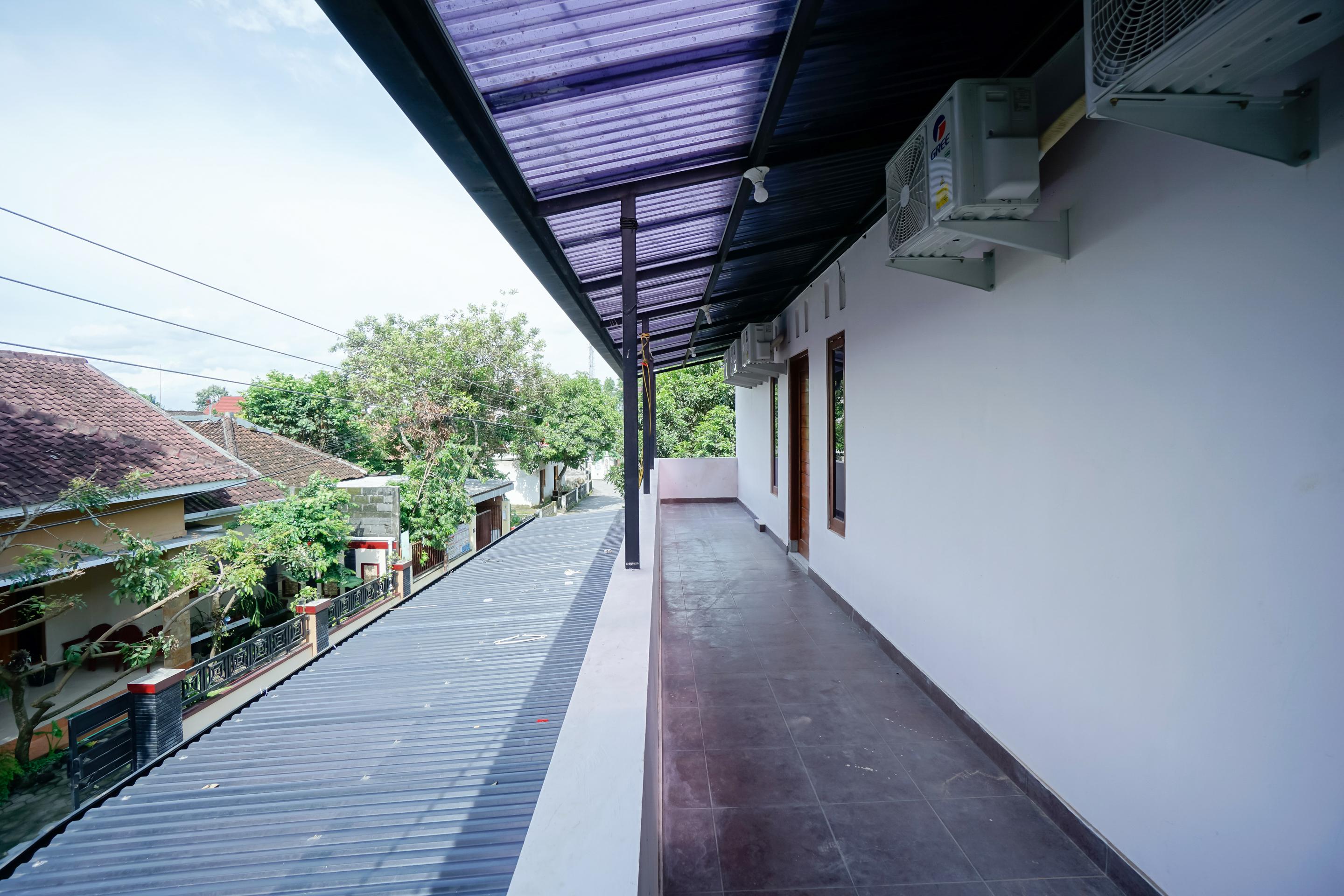 Reddoorz Syariah At Falisha Umy Ngabean Extérieur photo