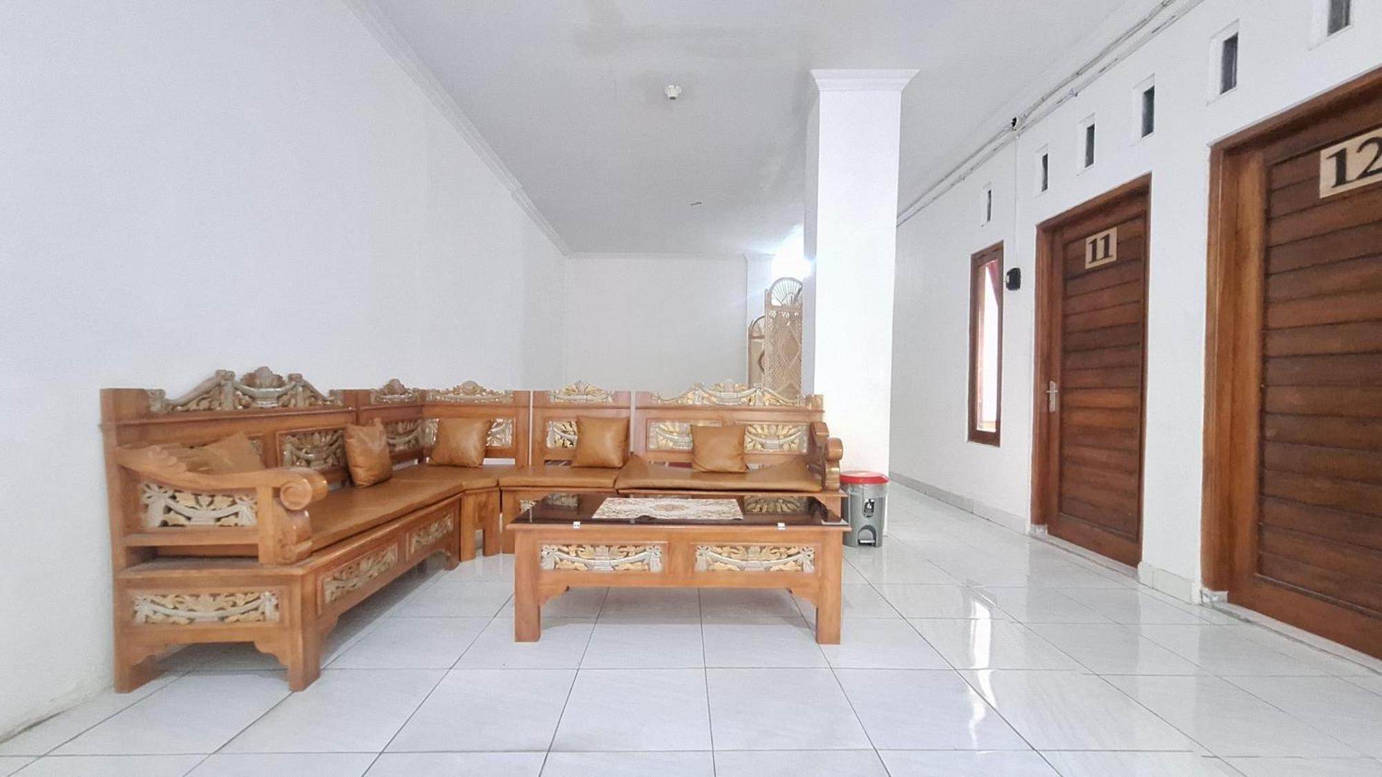 Reddoorz Syariah At Falisha Umy Ngabean Extérieur photo